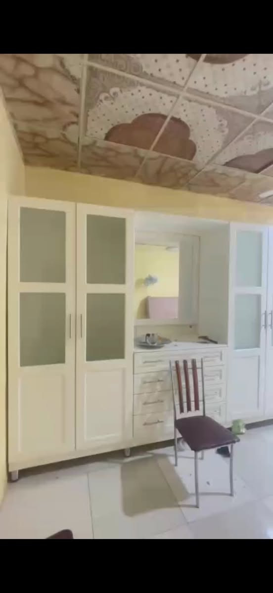 غرفة كويتيه جربايه مع ملاحق جربايه ثنين وكنتور طابقين بس الغرفة متكفي وممخلين طابق ثاني سعرها مليون وبيها مجال للشراي مكانها بصره جزيره


**إذا كنت صاحب هذا الإعلان وتريد حذفه لأي سبب، رجاءا أرسل رسالة إلى الدعم الفني**