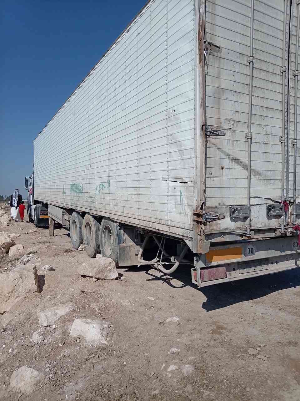 السلام عليكم بوكس للبيع سعر 47 وبي مجال مكان كوت***********
