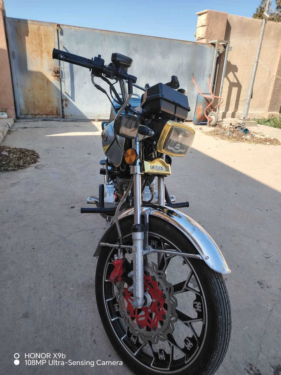 سونيك موديل ٢٥ شهر ال ١١ ماشيه 4200 حقيقي كفاله عامه مكاني المحمودية حي ١٧ *********** بغداد, العراق
