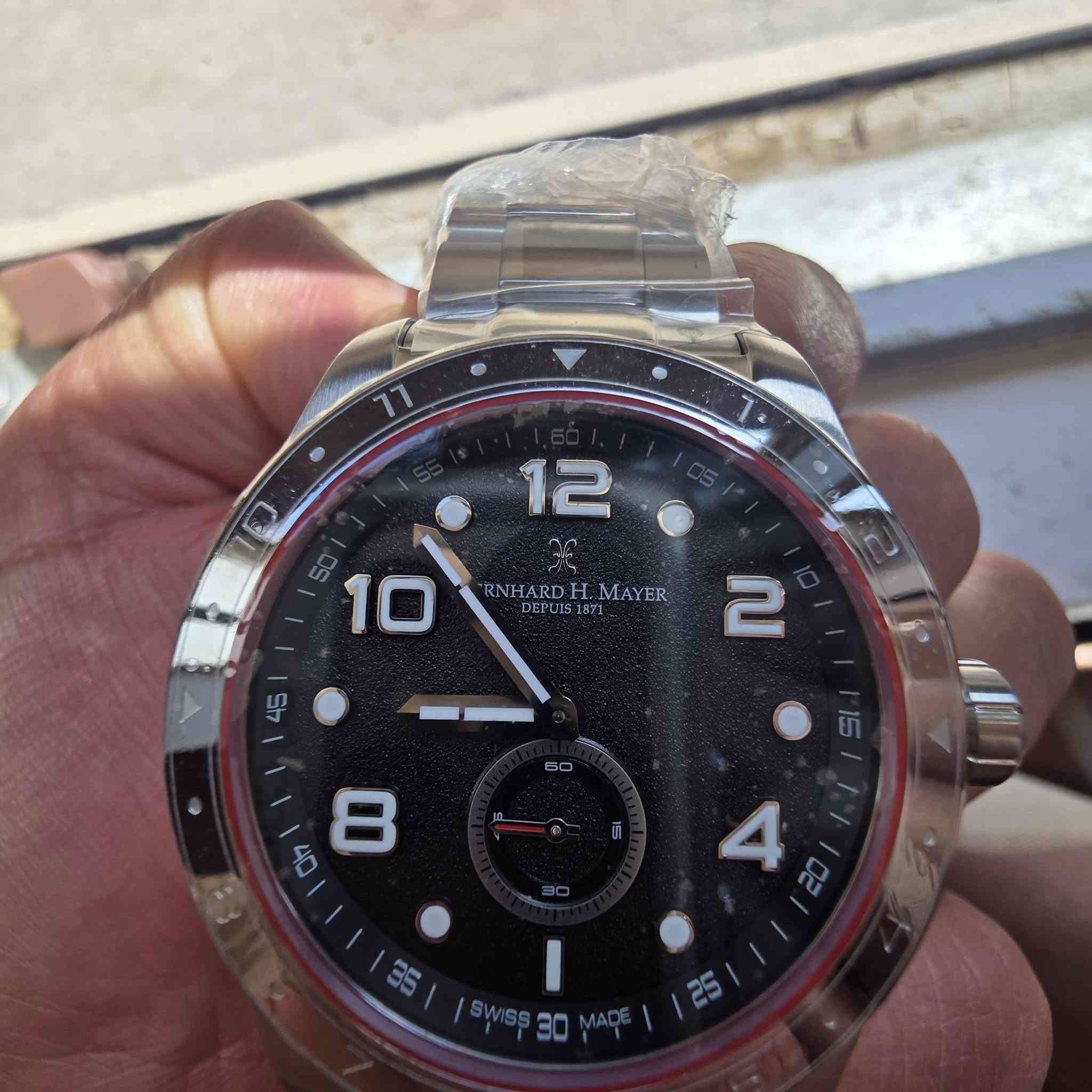 ساعه البيع سوسريه رقم ***********
