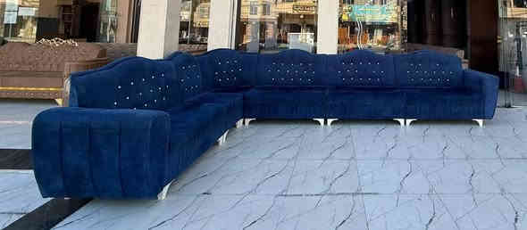 السلام عليكم طخم البيع نضيف جداً  
السعر 190الف او بي مجال التواصل على الرقام هذي ***********
***********
