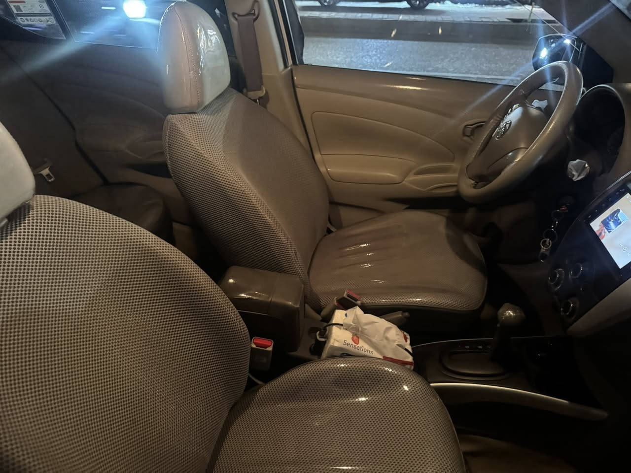 سلام وعليكم سني مصري 2025للبيع كفاله عامه لا صبغ ولا بارد دوشمه عام مكانه الكرادة رقم صاحب السيارة *********** اسامه ابو علي
