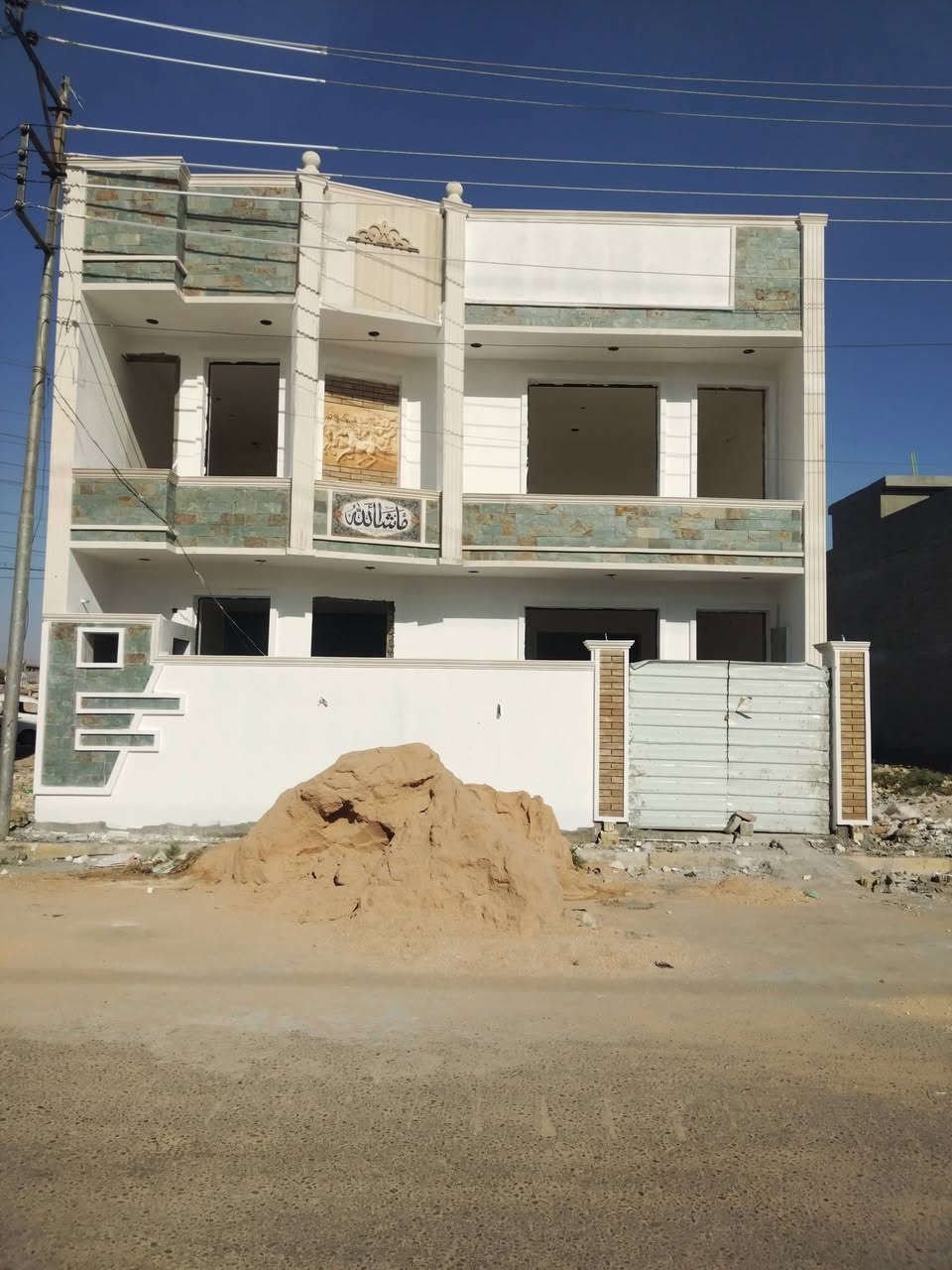 سلام عليكم خلفة واجهات منازل خارجية طلس لبخ تطعيم ديكورات صبق فوم شقل درجة اولا واتساب *********** التواصل ع الخط
