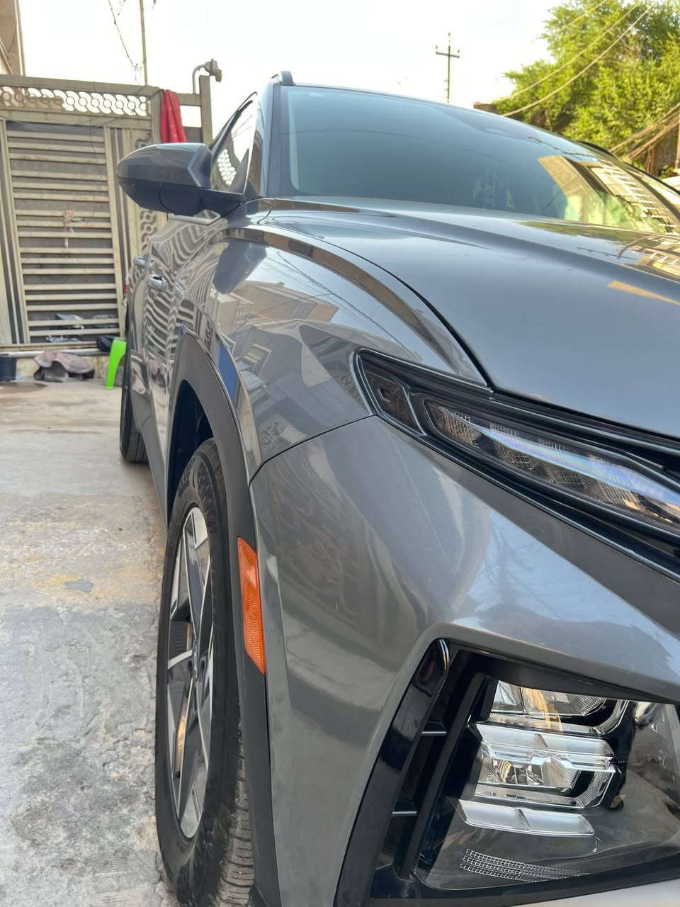 السلام عليكم توكسان فئة sel موديل 2025للبيع …
لون اسمنتي وارد اميركي تحكمات ستيرن تدفئه بالكشنات بصمات عدد 2 تحديد مسار نقطه عمياء داخل ابيض  اوتو هولد تشغيل عن بعد اشارة ترحيب مثبت سرعة ثلاث وضعيات قياده محرك 2500 جي دي اي سياره حره جاهزه بجهك للترقيم سعرها 205 وبيها مجال ***********
