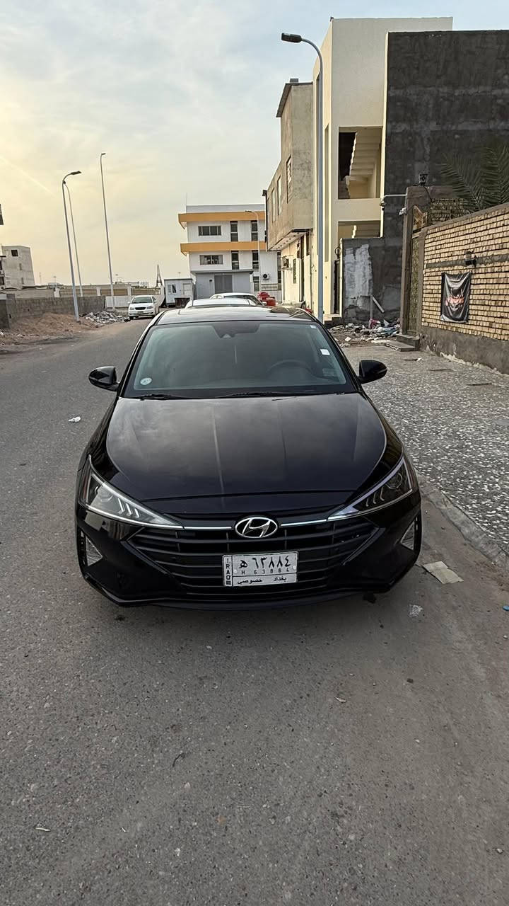 هونداي النترا
موديل …. 2020
رقم بغداد حرة تحويل ثاني يوم 
وارد كندي 
فول مواصفات 
_بصمة
-سلايد فتحة 
-كامرة وشاشة بلادي
-رادار
-تدفئة كشنات وستيرن
_مكينه 2000 دوش المرغوب 
-ماشيه 89 الف كيلو 
-صبغ جاملغ و البنيد
وهاذ رقمي ***********
