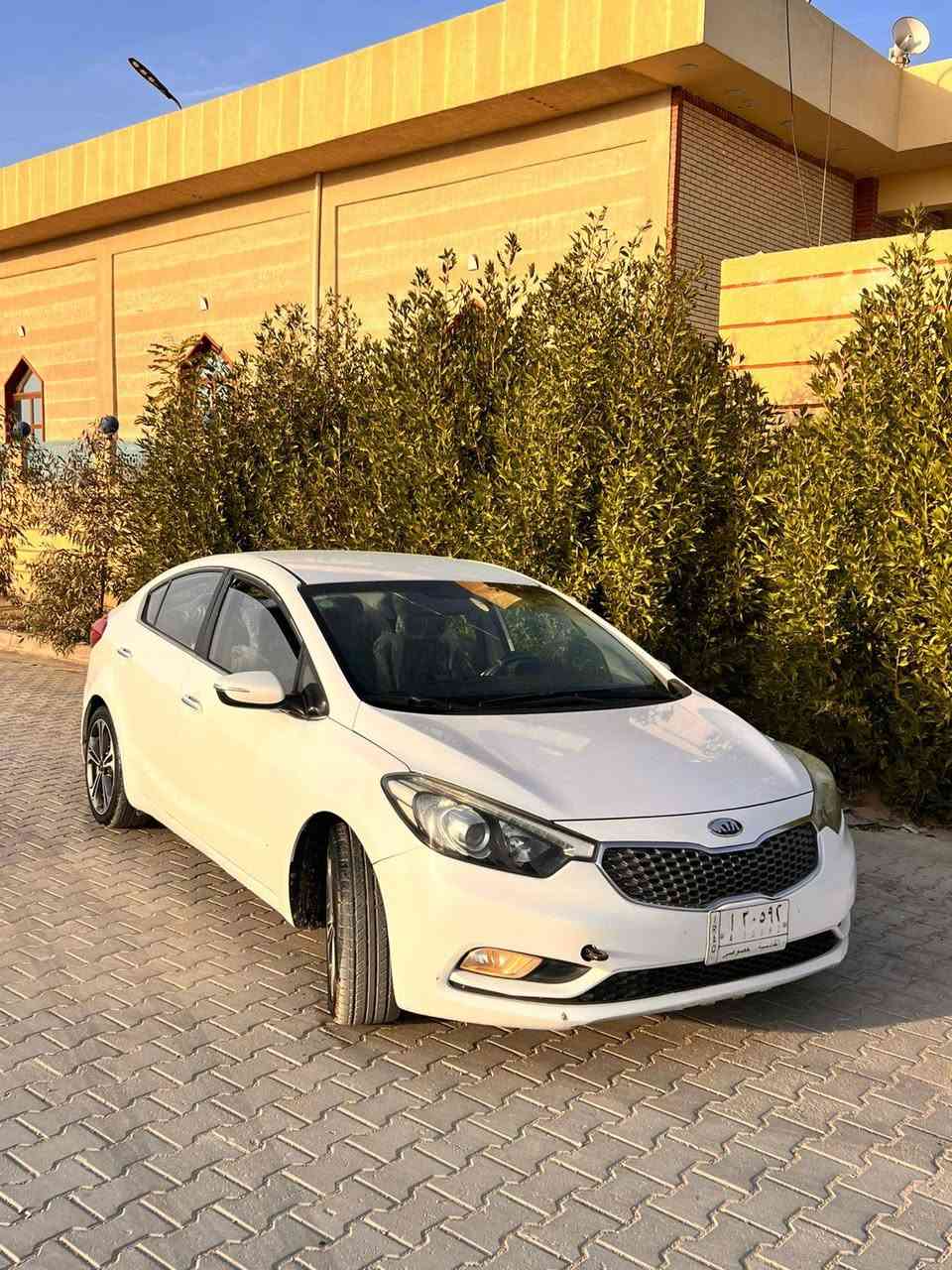 السلام عليكم بيع مستعجل
سيراتو 2013 خليجي محرك 1600 جديد كير حداديه تبريد كله مشروط شنويتها2028رقم قادسيه مداور ثاني يوم
 مواصفاتها كشنات جلد اصل هيتر ستيرن هيتر كشنات لد امامي لد خلفي السياره بيها صبغ بركن الجاملغ الامامي بس بل ركن ول باب السدر بي دائره صغيره وركن الجاملغ الخلفي الايمن فقط السياره بدون ضربه اثر شخوط
السعر108 وبيها مجال حك الجيه
مكان نجف الاستفسار: ***********
