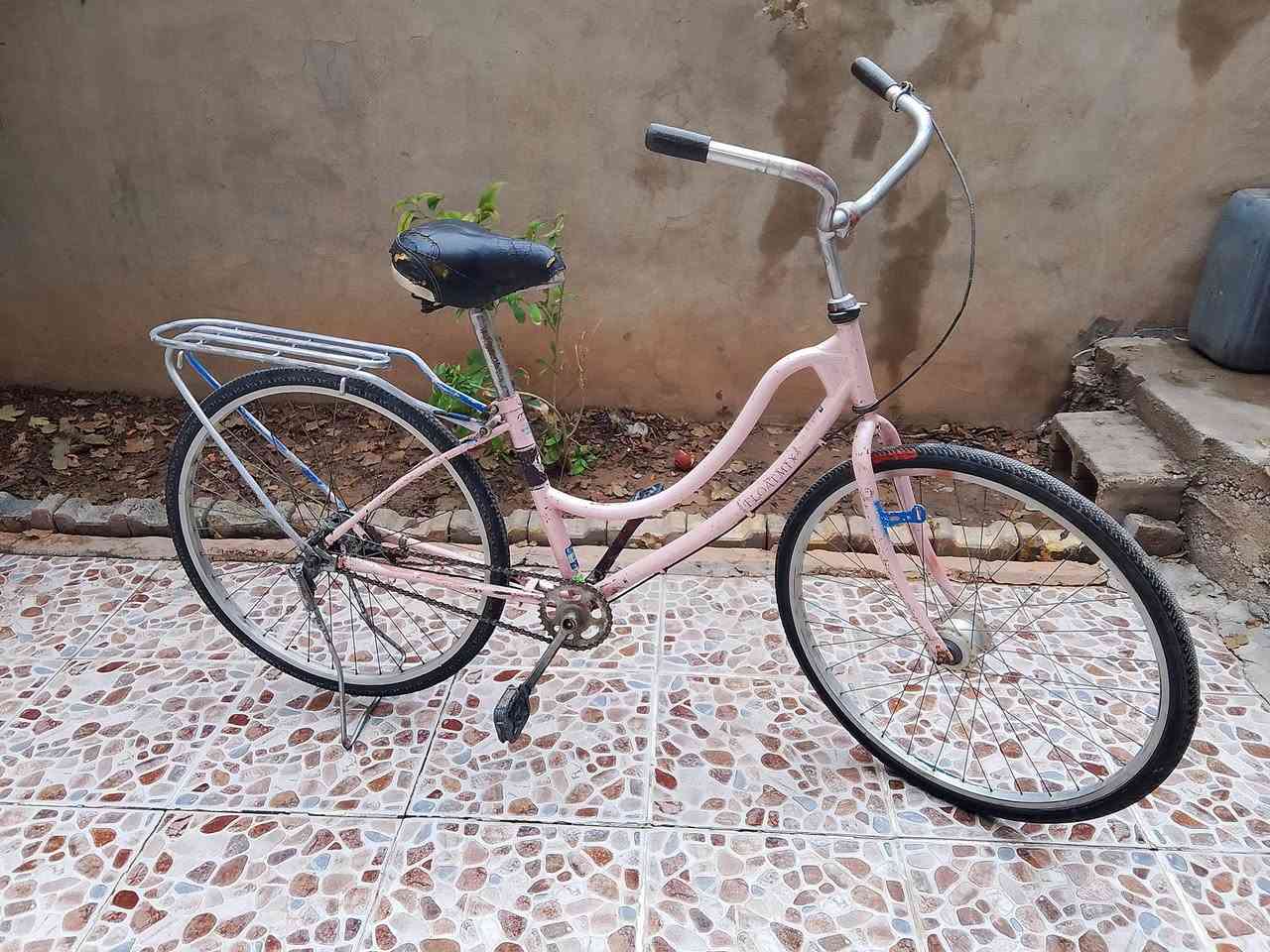 السلام عليكم للبيع بايسكل حجم 26 حساس شغال مكاني كركوك الأسرة والمفقودين قرب مول  نزار السعر 25 بي مجال بسيط رقم ***********
