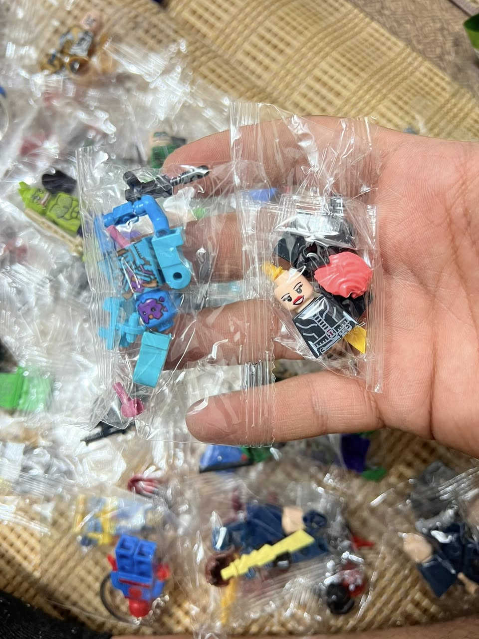 شخصيات ليكو ٤٢ قطعه من ضمنهم ١٠ مداليات
السعر مع التوصيل ١٥


**إذا كنت صاحب هذا الإعلان وتريد حذفه لأي سبب، رجاءا أرسل رسالة إلى الدعم الفني**