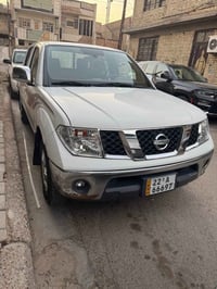 للبيع نيسان نيفارا 2009 بدون اي نقص  تخم تاير جديد  صدر جديد بدون اي ن...