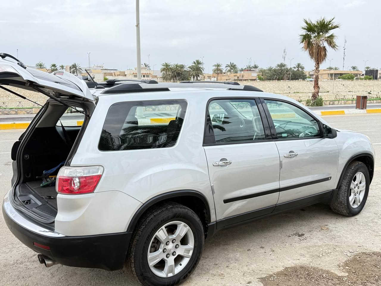 اكاديا 
السلام عليكم 
جمسي اكاديا 2010 SLE ( رقم ديالى ) 
مكفولة من الدعاميه للدعامية عدا طخة صغيرة بالصندوق ( راجع على عامود )
سياره نضيفه حيل ومتعوب عليه وادامه كامله 
بلكات ايسي ديكو تخم كامل اصلي وكاله 
تبديل نوزلات + مسطرة 

🟢برمجه تقليل صرف بانزين و برمجه اوكتان 
🟢برمجه مراوح برمجه رياضي سياره قوية والحمدالله 
🟢راديتر اصلي جديد 
🟢منظومة تبريد جديدة 
🟢السيارة ما متعوبه 
🟢دهن Rymax 

📟: مواصفات : 
 ⁃ تحكم ستيرن
 ⁃ 7 راكب 
 ⁃ مكان السياره : بعقوبة الجديدة 
 ⁃ السعر : بعقوبة, ديالى


**إذا كنت صاحب هذا الإعلان وتريد حذفه لأي سبب، رجاءا أرسل رسالة إلى الدعم الفني**