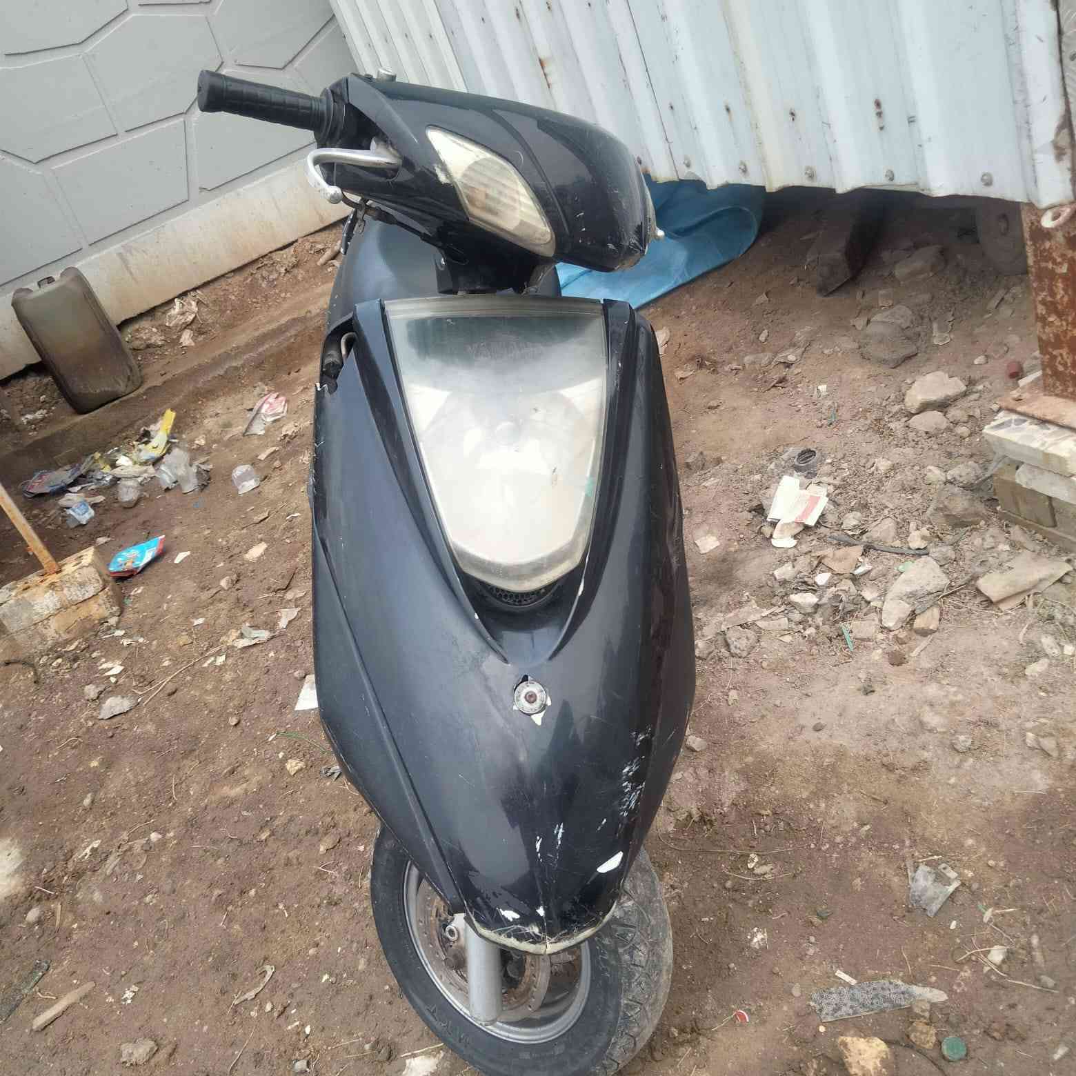 سلام عليكم دراجه بريز 140 شغاله سلف هندر نكره أي وقت محرك لاتنقيص ولا تبخير ناعمه لايت عالي ناصي سكن شغال اشاير نقصه بك لايت خلفي مكسور السعر 300 وبيه مجال لشراي يتصل ***********
