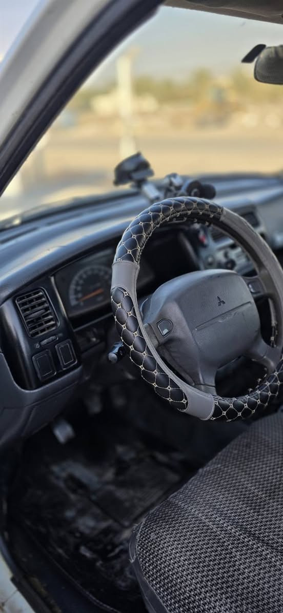 بيك اب ميتسبوشي 2006 بانزين كير عادي / مكانها بغداد الدورة 
***********
