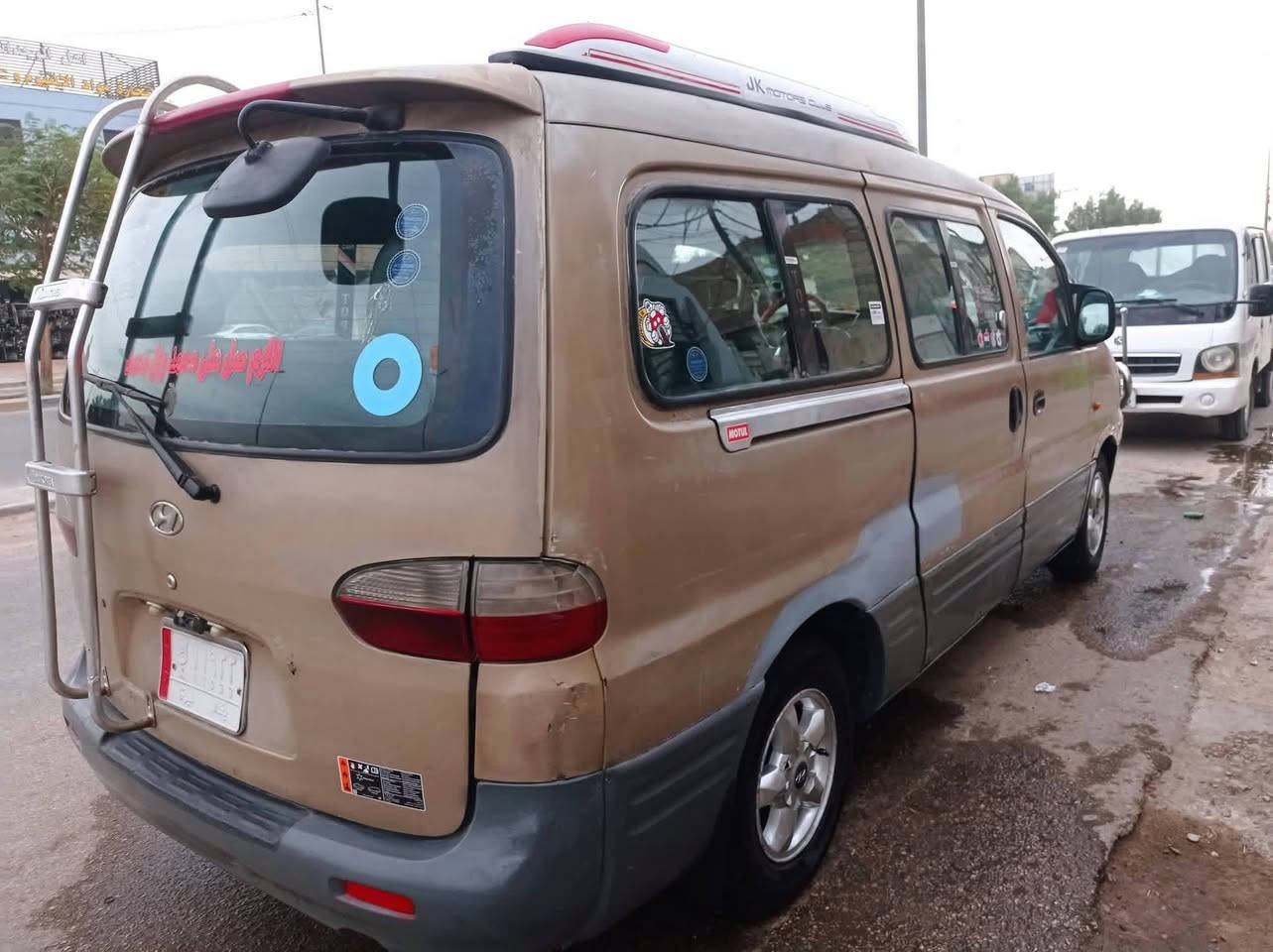 سلام عليكم ستاركس2002 مفتوح 
مكينه 3000وكير واكسل حاويه صدر امامي وخلفي خير من الله كهربائيات وشواصي بلاديه سياره جاهزه وحلوه تخم تاير باتري جدد
كفاله من ضربه رقم بغداد الماني مصفره تحويل مباشر 
مكانه ديوانيه 
ب60وبيه مجال 
***********
*********** 
سياره احلى من صوره
