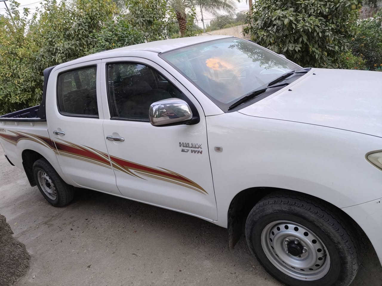 السلام عليكم
بيكم هايلوكس تويوتا 
موديل 2011
نضيفة
بانزين 
كير عادي
شمالي 
للستفسار فقط على هذا الرقم ***********اوبي وتساب ماكو خاص فقط هذا الرقم
