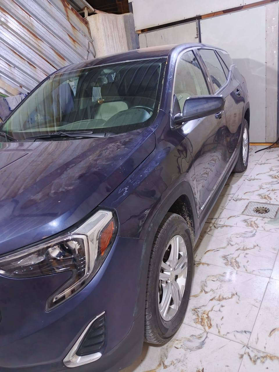 السلام وعليكم 
جمسي تيران 
موديل 2018
حادث بنيد مدكر بل عراق 
مواصفات تثبيت سرعه 
شاشه كبيرة كامرة خلفيه 
تحكم جهتين ماشيه 77
رقم بصرة 
السعر المطلوب (137)
***********
