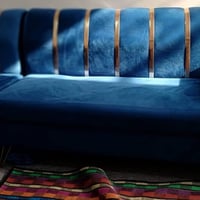 كنب • نضيف • شبه جديد