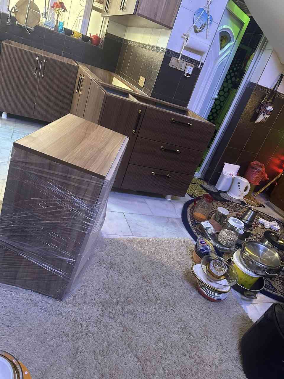 كاونتر  ام دي اف   والابواب  اج  دي اف   ٤  مترات 550  الي  عليها مأشر   تبديل  مرمر لان كاصي اعوج


**إذا كنت صاحب هذا الإعلان وتريد حذفه لأي سبب، رجاءا أرسل رسالة إلى الدعم الفني**