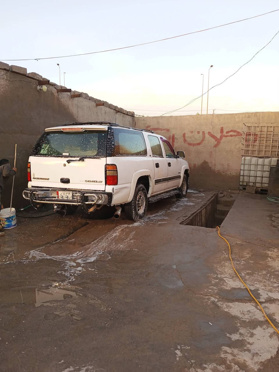 البصره الزبير 
السلام عليكم
للبيع او للمراوس بصالون... 
بهبهان م 2000  رقم انبار أجرة راعيها بالبصره
كير مكينه جدد.. 5.3 كير 1000 مكفوله من الاصوليات والعيب الشرعي دواخل نظيفه للأستفسار الاتصال على الرقم ***********
