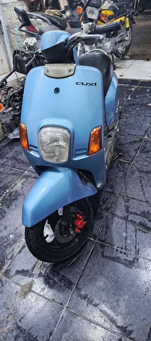 دراجة بوليس موديل2008  لون سمائي مميز دراجة خير من اللة كفرات بلادي كله مختمه كهربائات شغالة سلف هندر دراجة نضيفه مكينه ناعمه وتخبل سعره950وبيه مجال عنوان كربلاء حي الغدير ***********متواجد خاص وهذا رقمي الاتصال
