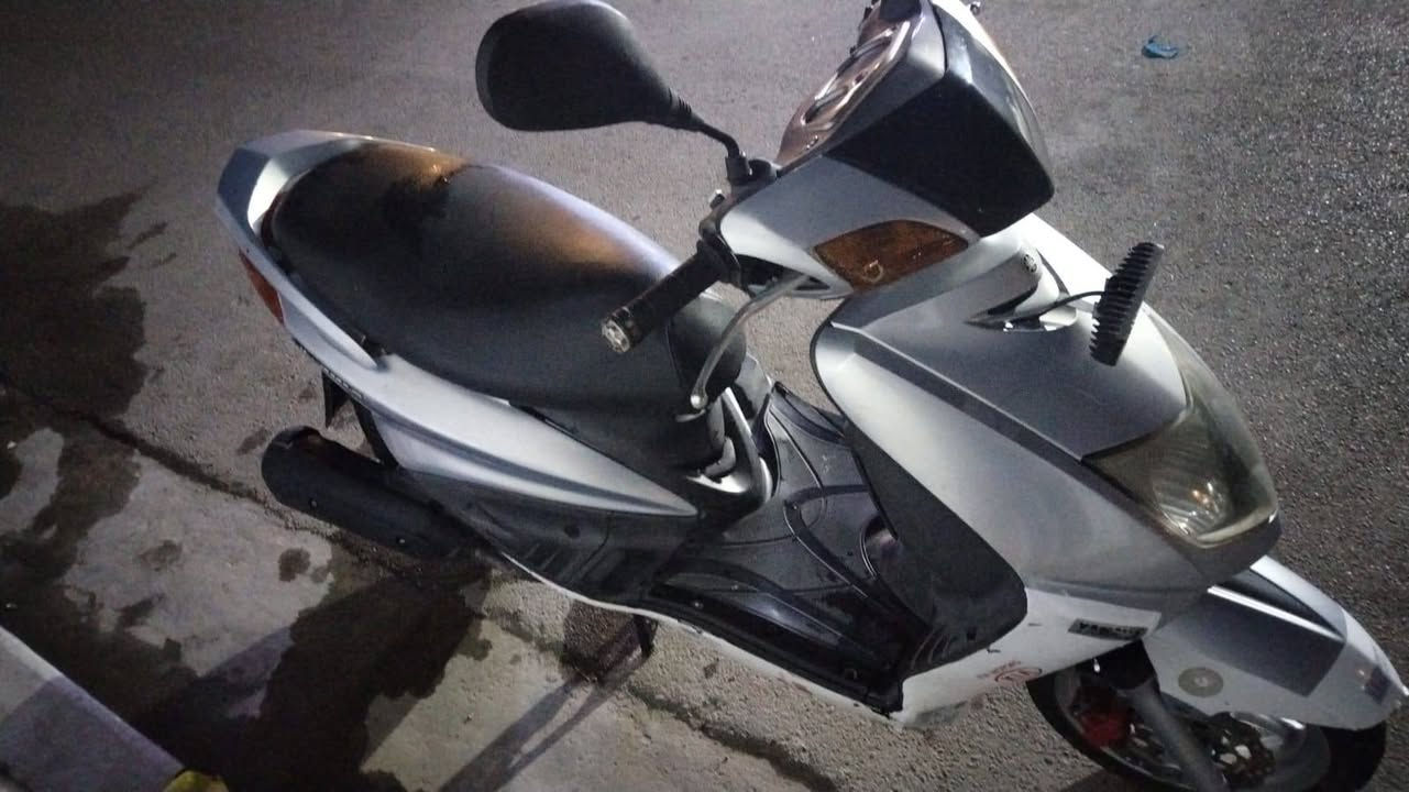 سلام عليكم دراجه سكنس ياباني خطين دراجه بعدها بحالته وكاله دراجه كلش حلوه ونضيفه بلاد
البيع 850مكفوله محرك وكلشي مكاني بغداد الكاضمية ***********
