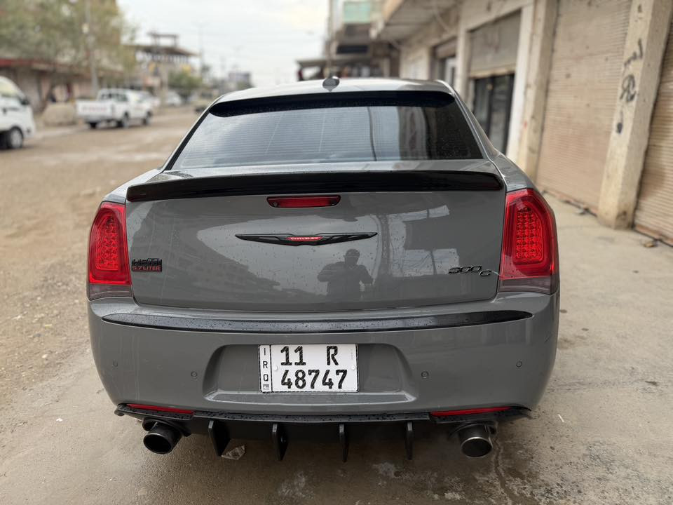 كرايسلر c300 بلاتينيوم
2018
5700
خمس قطع
١٨٠ورقه
***********
