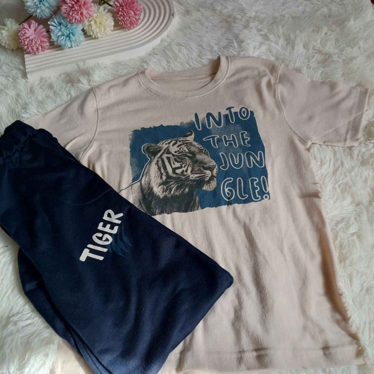 لأسعار والقياس داخل الصور  سعر اغله قطعه 7/8


**إذا كنت صاحب هذا الإعلان وتريد حذفه لأي سبب، رجاءا أرسل رسالة إلى الدعم الفني**