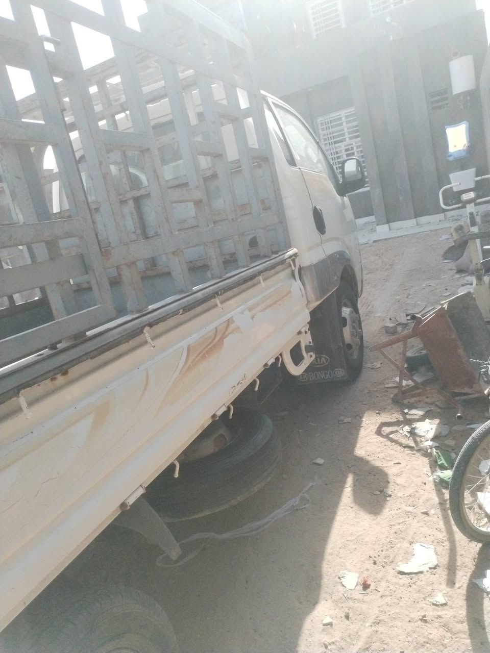 2015 كيا بنجو رقم بصره كير+محرك+حداديه+كشر مكفول
***********
