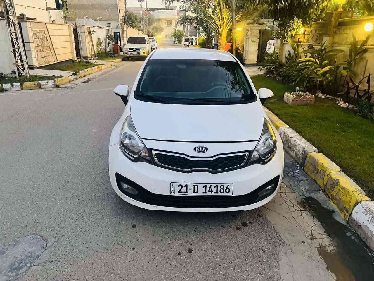 يا الله
السلام عليكم 
كيا ريو موديل 2013 خليجي 
بدون حادث بدون صبغ 
مكينه 1600ابشرط 
كير بشرط
رقم سليمانيه
مواصفات معروفه 
5 ويل كب 
مري شفط 
تحكمات كامله
 حساس خلفي 
السعر 108 بيه مجال قليل 
الشراي يتصل ***********/***********
عنوان بغداد غزاليه
