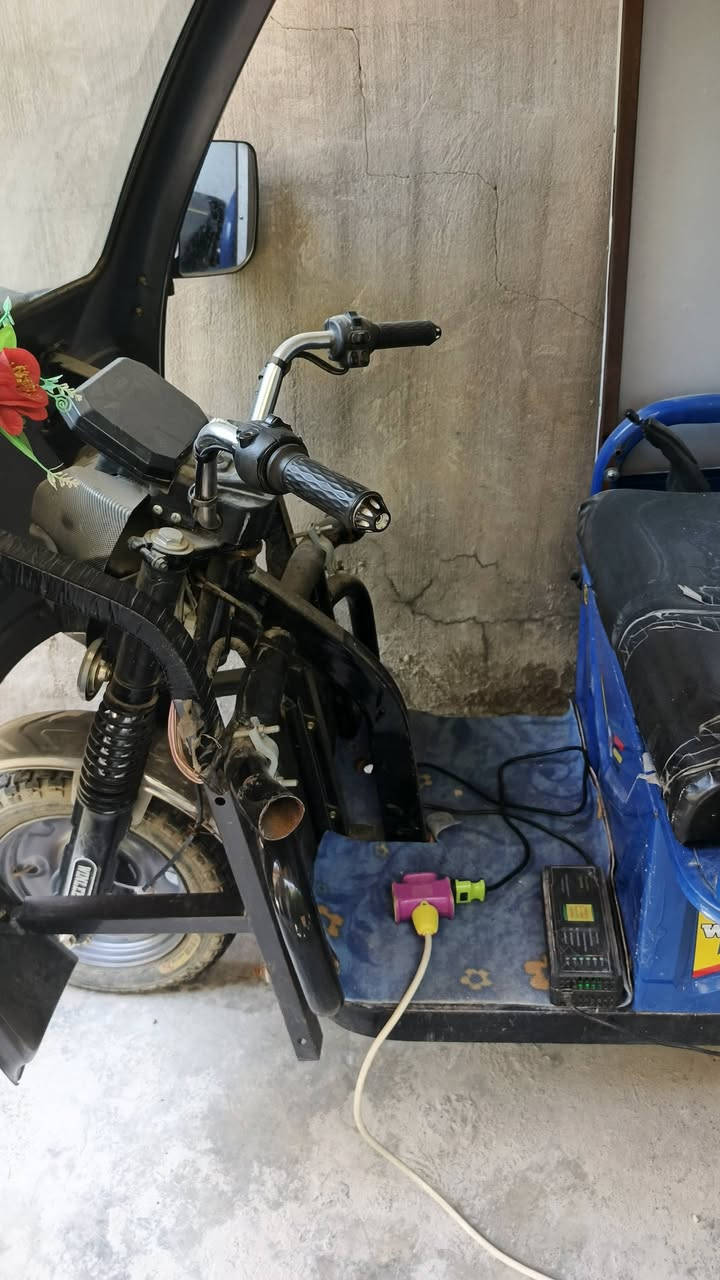 سلام عليكم ستوته شحن للبيع أي عيب مابي تجي وتشوف إب عينك السعر خاص مكان جلولاء وهاذا رقمي ***********
