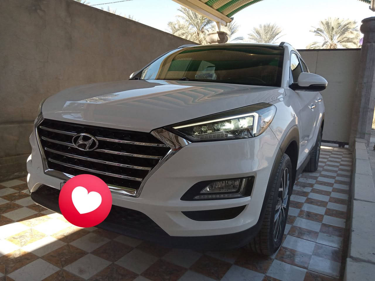 السلام عليكم
توسان2020

 سنويه مجدده ورقم الماني بغداد 
 خليجي محرك 2000 سايد بريك رجل 
حساسات أمامي خلفي كشن كهربائي كامره خلفيه دواره وخمس عدسات متحركه

السياره جديده وحلوه ومال جناي حته غرامات ماعليهه دينار ومناقصهه اي شي والتصوير مقلل من حلاتهه. مكاني الحله /الحمزه الغربي 
 
السعر 220 قفل 

للتواصل واتساب ***********
