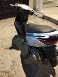 دراجه بريز لا عالي للبيع كله شغاله شلعه معدل مكينه ناعمه السعر 550 بيه...