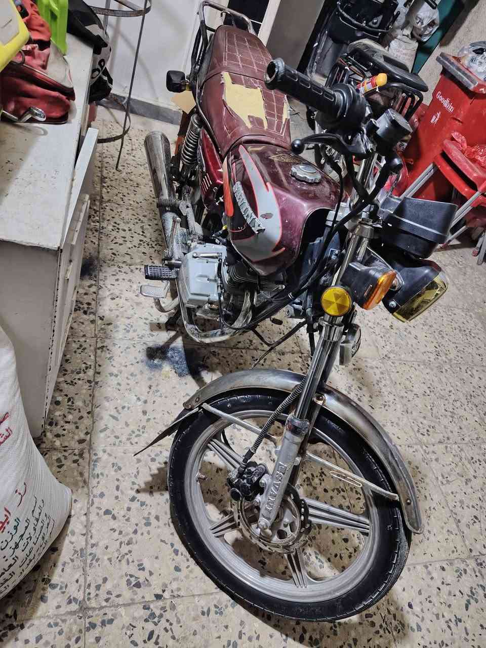 دراجه ٥ كير شغاله كله مابيه  نقص اوراق طلعتله جدد اصليه مكاني بغداد الامين الثانيه
سعر ٤٢٥
رقمي ***********
