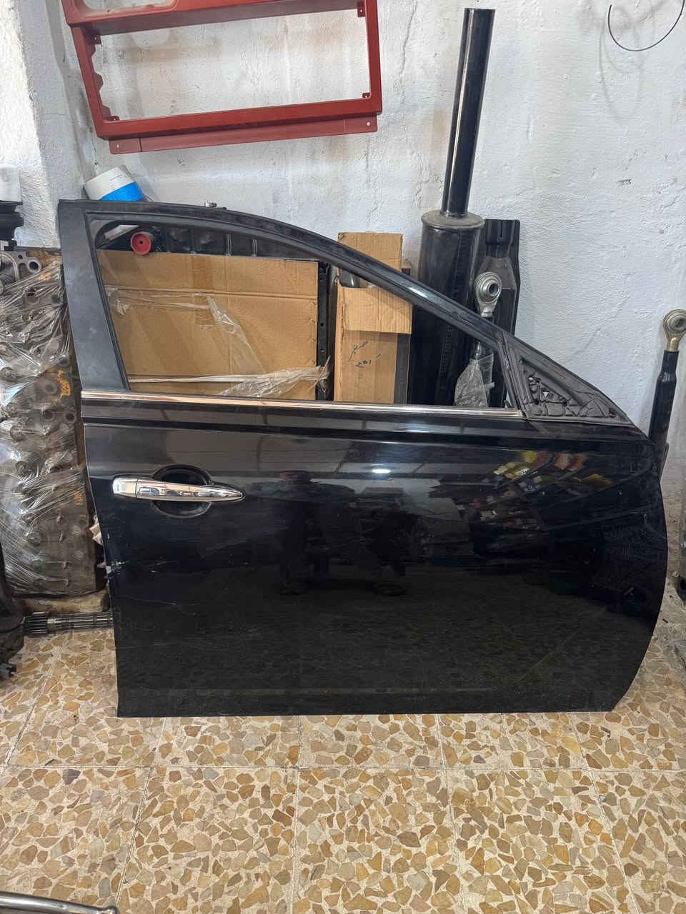 باب لون اسود نيسان اللتيما للبيع جهة السكن
رقم تلفون بي واتساب 
***********
