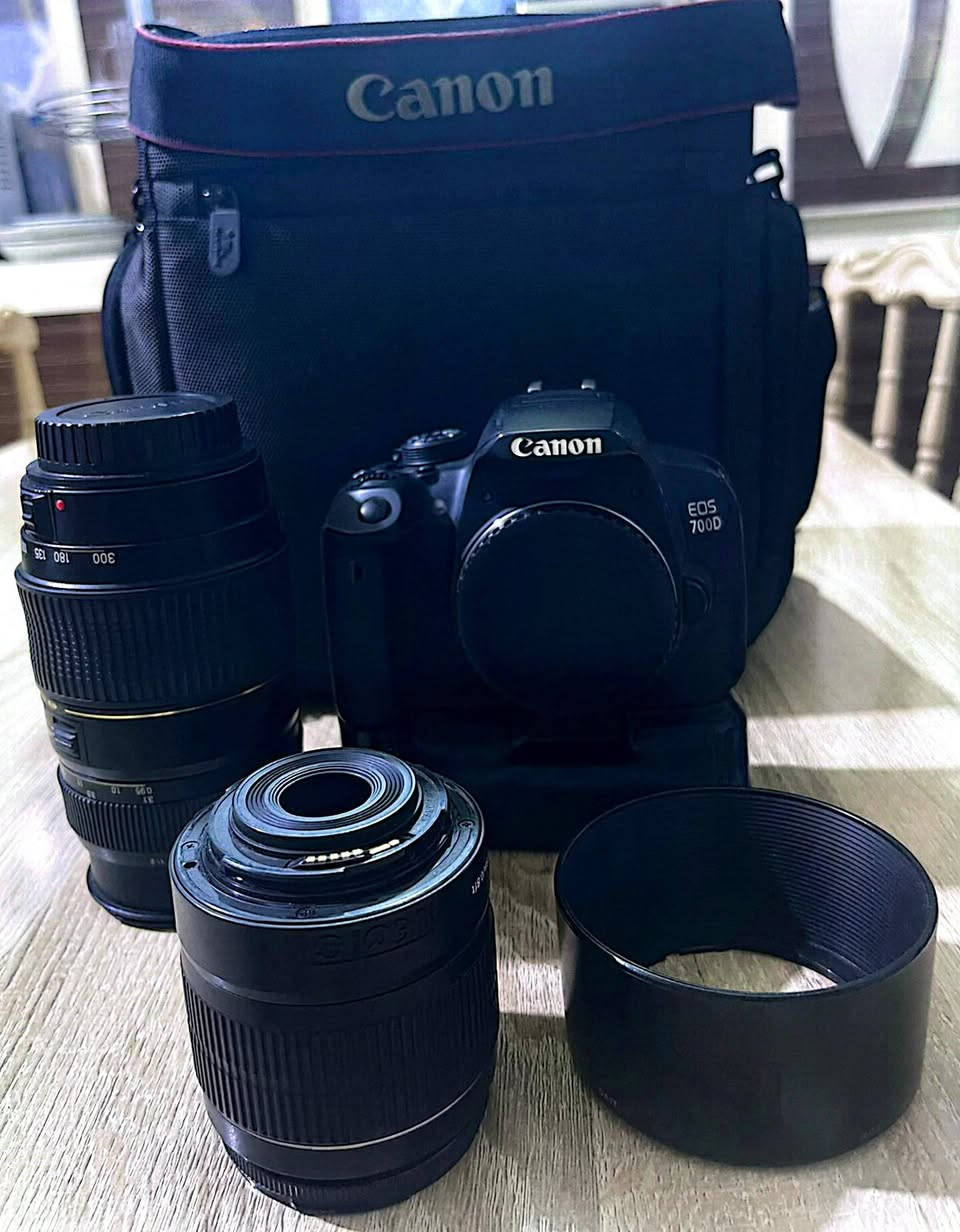 #للبيع
كامرة كانون  Canon - Eos 700D
مع طابعة صور  SELPHY - CP1500
السعر الكلي للكامره والطابعه ٦٥٠ الف وبيها مجال بسيط


**إذا كنت صاحب هذا الإعلان وتريد حذفه لأي سبب، رجاءا أرسل رسالة إلى الدعم الفني**