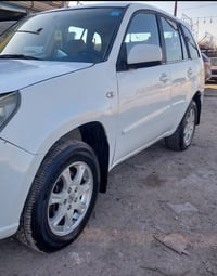 للبيع شيري تيكو 2013  رقم بغداد انكليزي بأسمي تحويل ثاني يوم ماشية 179...