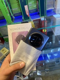 توفر هاتفه هنرX9C شاشه يدج  ذاكره ٢٥٦ معاج 8 ضد الكسر والماء وبسعر تنا...