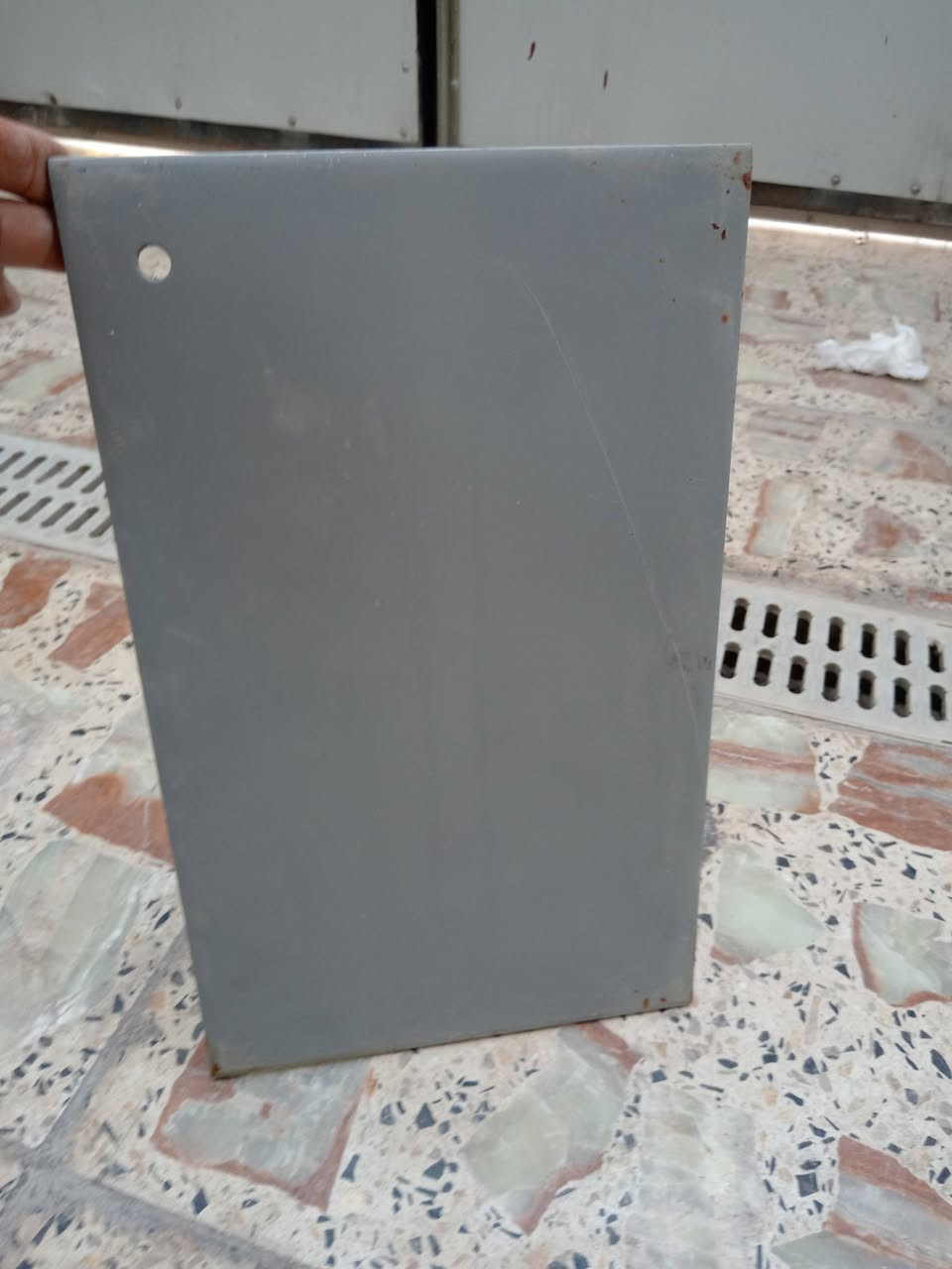 باجات للبيع القياس ٣٦ *٢٢ السمك ٨ ملم مكان بغداد السعر ١٠ للقطعة الاتصال علئ هاذ الرقم***********
