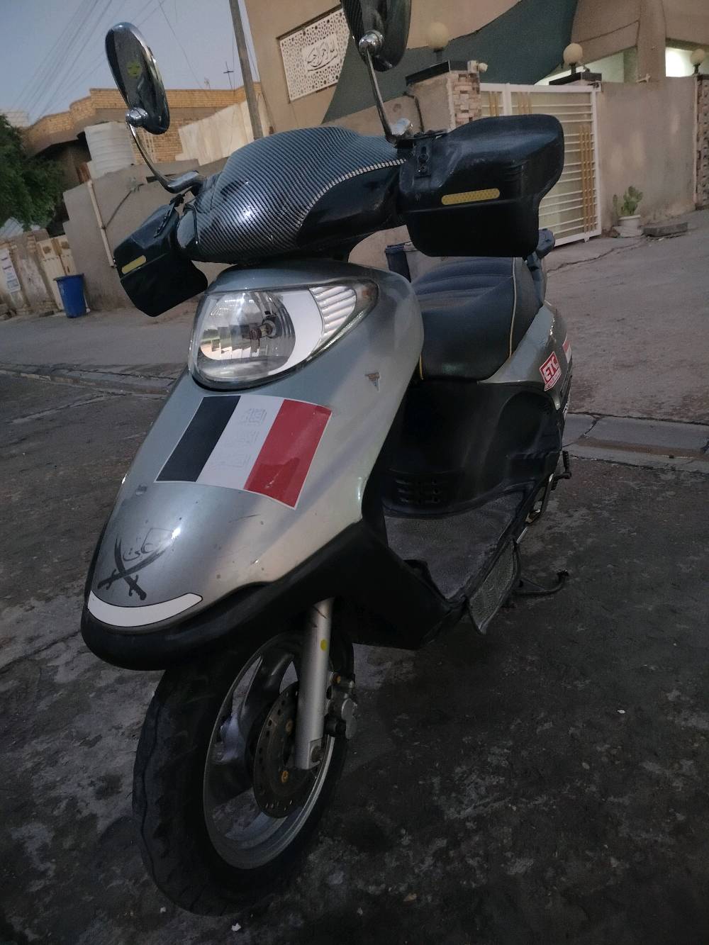 اعاده نشر بسبب الوعود الكاذبه تخابرني احذف المنشور وجايك عوف هل سوالف
سبيسي ياباني للبيع مفتوحه رايمر كهربائيات شغاله من طول للطول عليها كلجات رياضي ادامه جديده  والاستفسار اكثر  خاص اخوان ملاحظه الدراجه مو لونين لا البجم مغلف كاربون فايبر