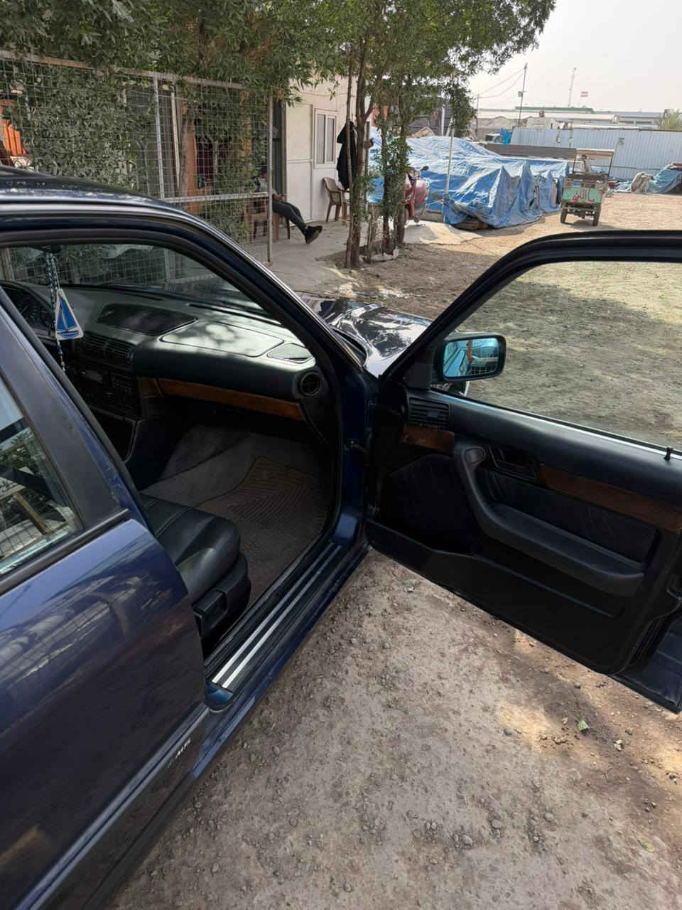 السلام عليكم
اللهم صل على محمد وآل محمد 
BMW 535
موديل 1991 وارد يابان ارقام انكليزي هزه جديده سنويه تصقط ب2029 بسمي السياره تبريد شغال بجم عريض سلايت داخل صاج جلد دبل ايرباك برده خلفيه جام كهرباء اوتو كير ومكينه بالجيس شلعه ومعدل مخيف كلش قويه السياره بيها منضومه زنون+بجم دخاني ابو الصليب كهربائيات كلها شغاله ماكو دكمه عاطله والسياره نضافتها تحكم كدامكم
مكاني شارع فلسطين رقمي ***********
السعر ٦٧ ورقه وبيها مجال قليل
