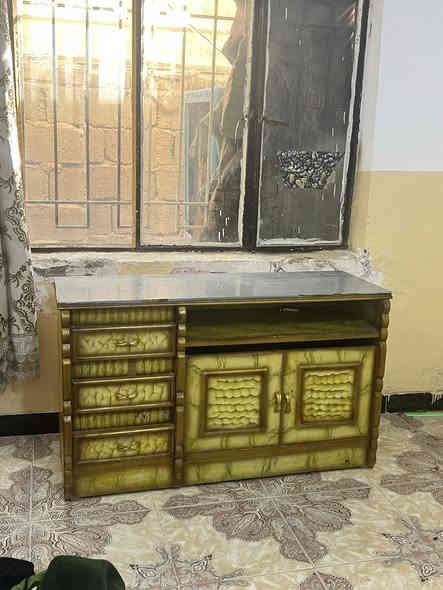 غرفة اخشاب كاملة بسعر٦٠٠ الف صاج درجة اولى الاتسفسار على الرقم *********** مكاني ديالى كنعان حي العسكري
