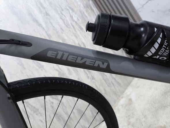 السلام عليكم
بايك c700  للبيع.. 

ماركه E11EVEN  الامريكيه.. 

يجي معدنها المينوم بلكامل.. 

يتحمل وزن kg150... 

اللون اسمنتي.. 

سستم البدالات والبريكات  من L-TWOO 

طراز A3.. 

البريكات دسك 160.. 

البدالات شفتات + يجن ب 8 سرعات خلفيه و 3 اماميه.. 

ختوماته تارسته تشوفه وتتاكد منه 

حجم    L.. 

قياس 29.. 

استخدام شهر واحد☝..  

نضافه 95/100

مكاني البصره الزبير وعندي توصيل داخل الزبير وتوصيل لمركز البصره 

السعر 260 وبي مجال واي استفسار بلتعليقات ماعندي خاص 

رقمي ***********
