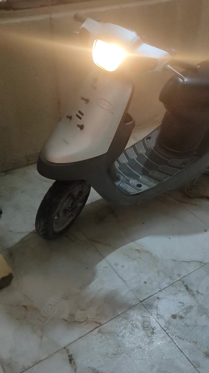 دراجه بتره للبيع فحل جاهزه مامفتوحه جناي موبياع شراي مختاج واريد ابيعه ***********وات ساب اتصال بكيفك
