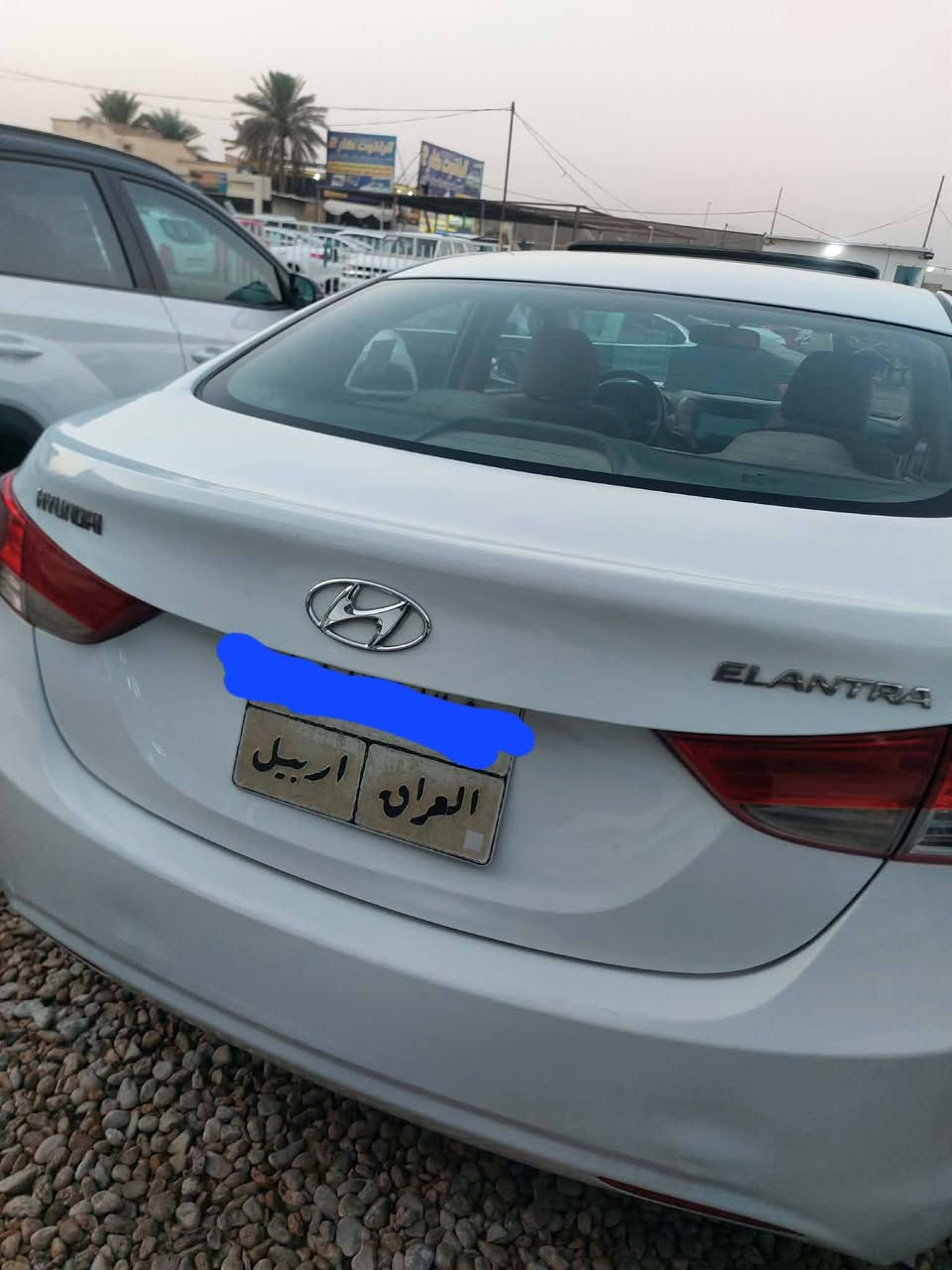 سلام عليكم 
سياره لانتره موديل 2013
فول عده البصمه 
السونار موجود بل صوره 
السياره مرتبه وحلوه بل حقيقه 
التواصل 
محمد /***********
حسن /***********
