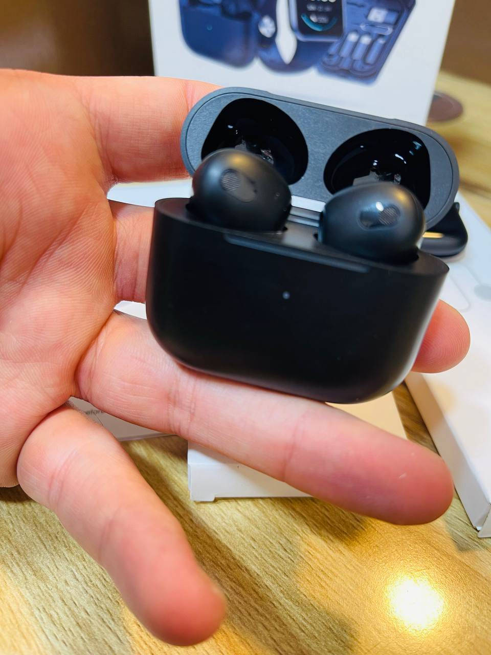 بكج 3❌1 من ماركة GREEN LION ✅
- يحتوي على ساعة سمارت بشاشة AMOLED تدعم جميع الأوضاع الرياضية و الصحية و إشعارت برامج التواصل من خلال الربط على الهاتف , تحتوي على سيرين + شاحنة لاسلكية 
- سماعة ( ايربود) بلوتوث 5.0 صوت عالي الوضوح ، 4 ساعات مدة استخدام متواصل 
- صندوق طوارئ يحتوي على جميع منافذ الشحن مع كيبل شحن سريع بقدرة 65W مع إبره فتح الاجهزة

السعر : 25 مع التوصيل 🚚


**إذا كنت صاحب هذا الإعلان وتريد حذفه لأي سبب، رجاءا أرسل رسالة إلى الدعم الفني**