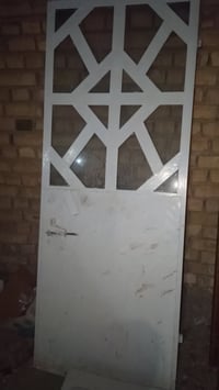 باب حديد