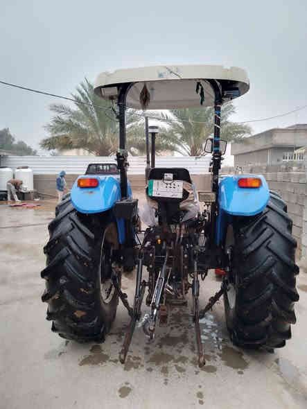 السلام عليكم للبيع نيوهلند 2011 رقم ديالى بسمي المكان ديالى للاتصال فقط ***********
