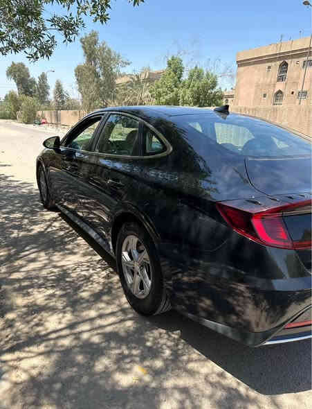 سوناتا 2021 
نص مواصفات 
رادار و تحكمات 
بدون ايرباك بدون صبغ نصف جاملغ امامي فقط راجع بارد 
للبيع مكانها بغداد رقم اربيل 
سعرها 160 مجال قليل 
***********
