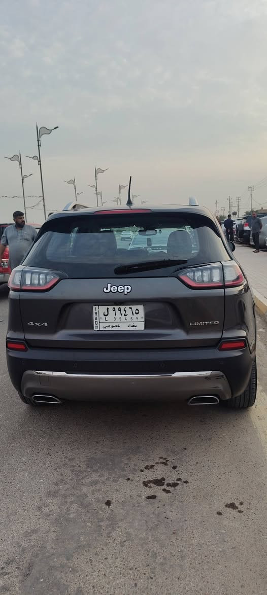 🚗 للبيع: جيب شيروكي بزون 2019
📍 مكان السيارة: واسط – الصويرة
📞 للتواصل: ***********
💰 السعر: 150 ورقة – قابل للتفاوض او مراوس RT مع الفرق 
📊 المسافة المقطوعة: 115,000 كيلومتر
🛠️ المحرك: 6 سلندر – 3200cc
⚠️ أضرار السيارة:
• وارد أمريكي 
• الحادث مرفق مع الصور 

📌 تفاصيل إضافية:
• رقم السيارة بغداد مشروع وطني
• باسمي تحويل مباشر
