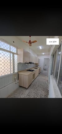 شقة إيجار • طابق ثاني • الحلة الأكرمين