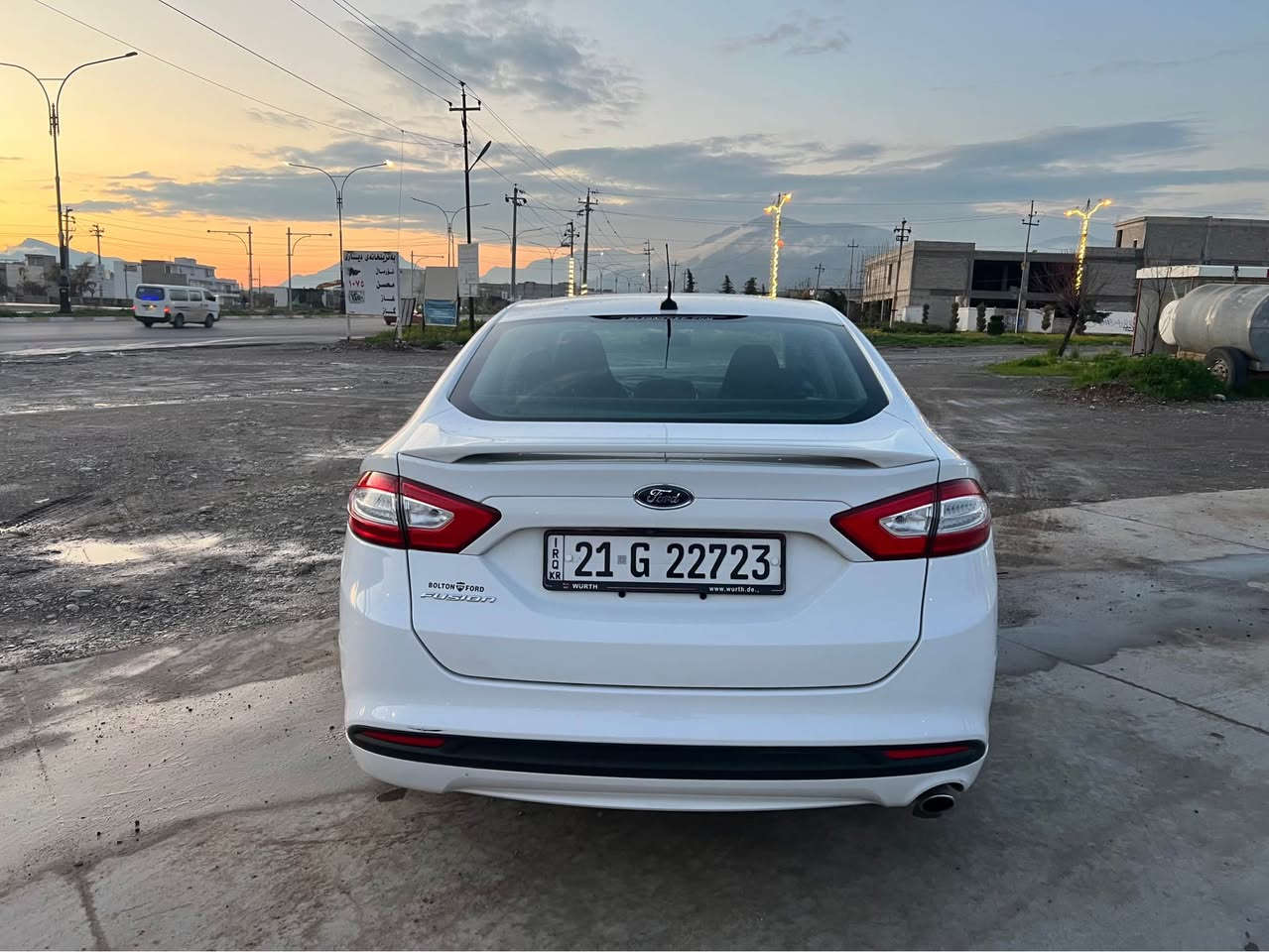 بةناوي خوداي گةورة فؤرد فويژن 2016

71هةزار رؤيشتووة 

مةكينة 2.5
گير بةشةرت مةكينةًبةشةرت 

سةنةوي نوي تا 31 

2پارچة بؤياخ بيناو گرتن 

هةمووگياني بةشةرت سحري خوار بازار 
شتيوا جوان كةمة 

ناونيشان رانية حاجياوا 

وةتسئاب ***********
ئاسيا *********** رانية, السليمانية
